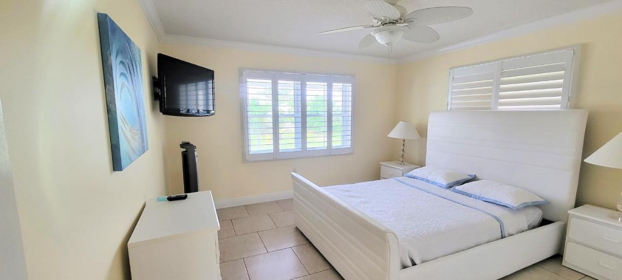 Dolphin Cove In Cocoa Beach Fl Exterior foto