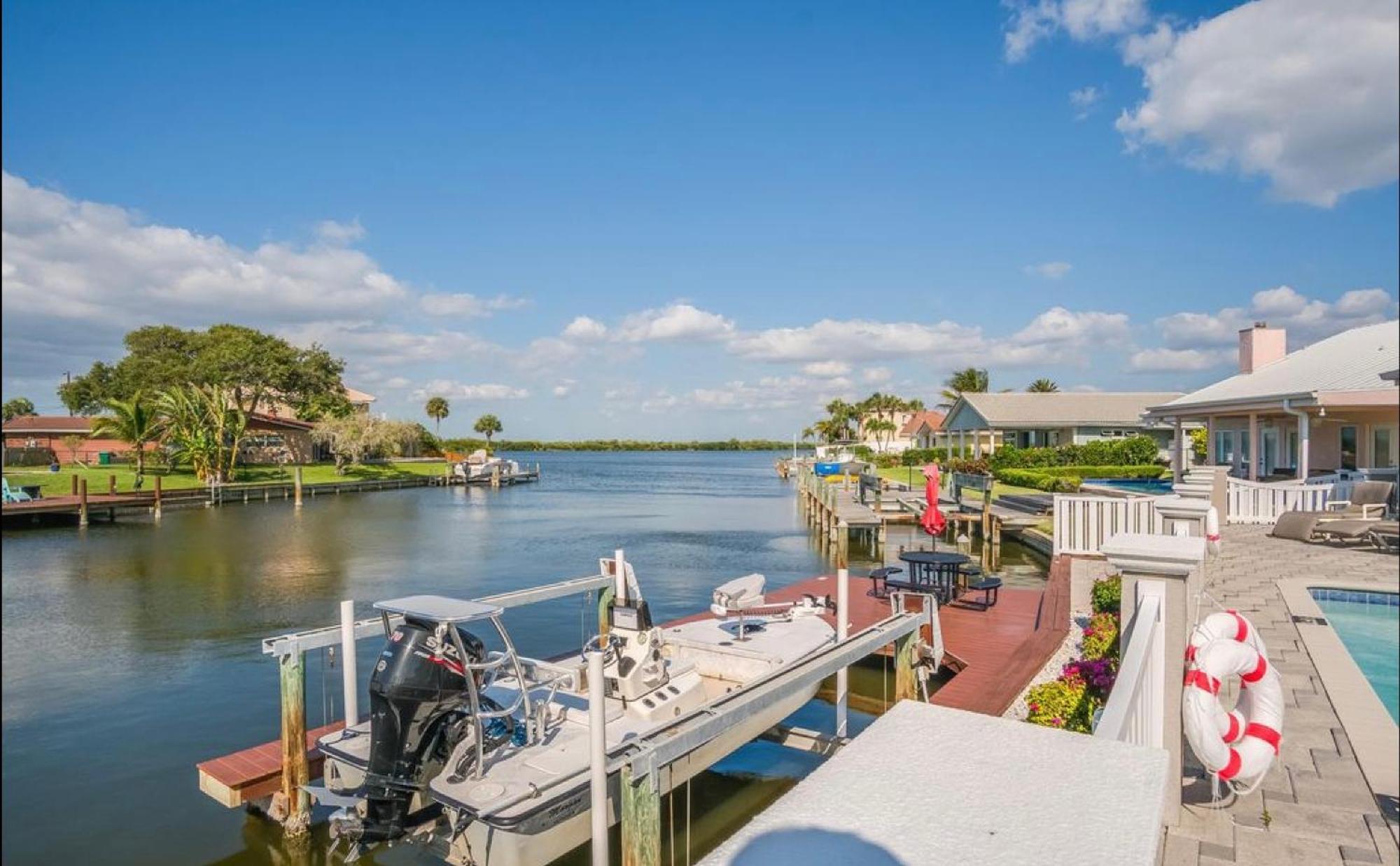 Dolphin Cove In Cocoa Beach Fl Exterior foto